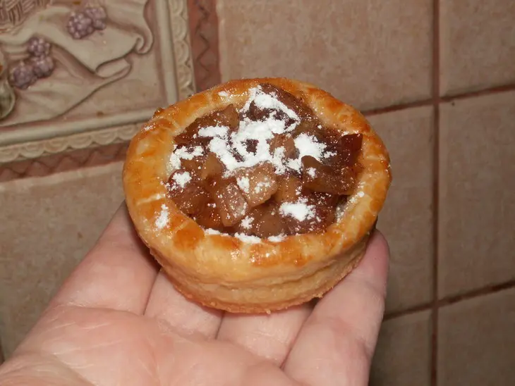 Корзиночки с яблоками в карамели: шаг 8