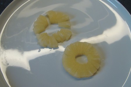 Закуска - креветки на ананасе: шаг 2