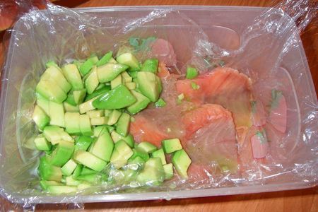 Террин из авокадо и лосося холодного копчения: шаг 2