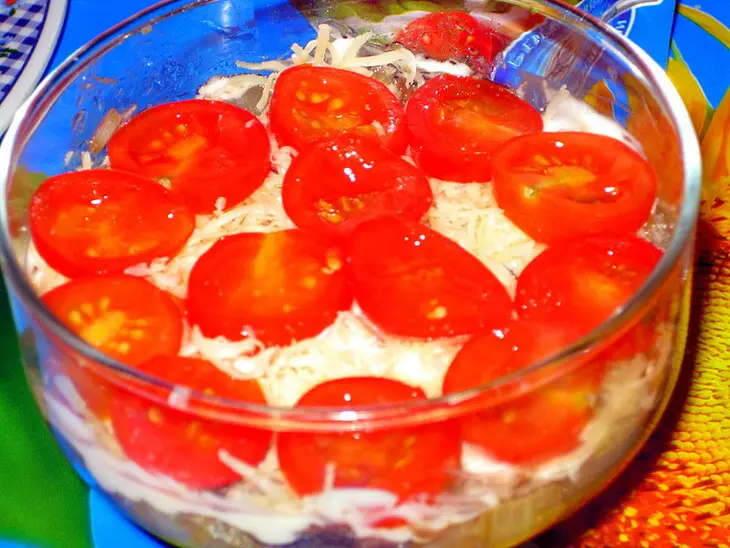 Салат с грибами и креветками.: шаг 3