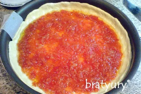 Chicago style pizza at pizzeria uno - пицца, которая мне очень понравилась: шаг 4