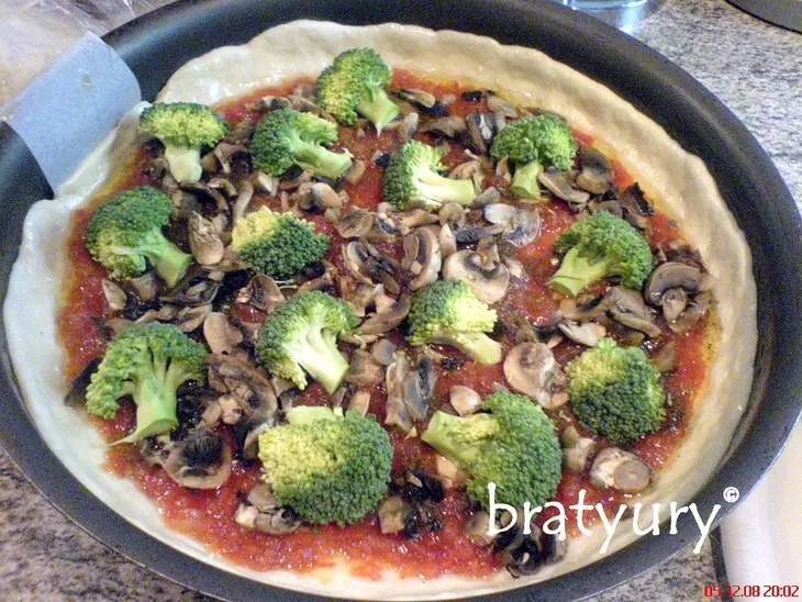 Chicago style pizza at pizzeria uno - пицца, которая мне очень понравилась: шаг 5