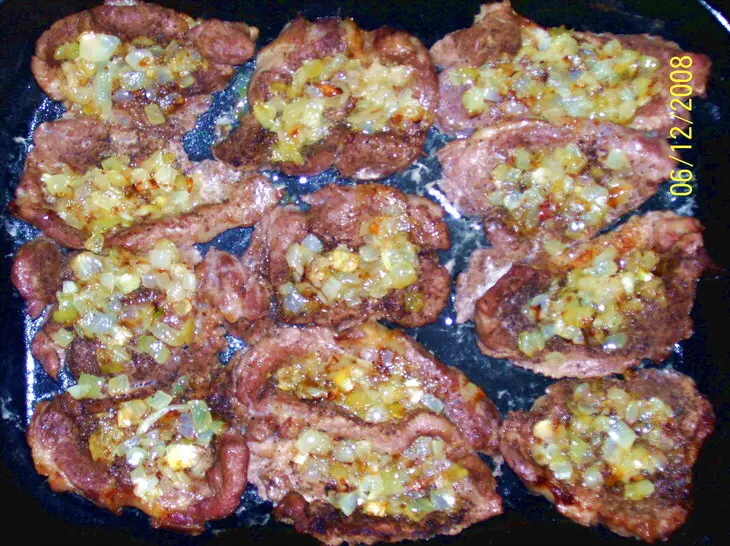 Свинина под ореховой "шубкой": шаг 2