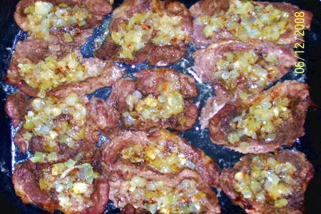 Свинина под ореховой "шубкой": шаг 2