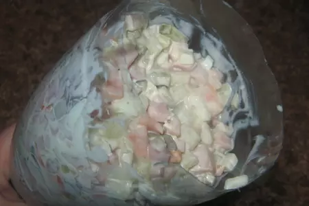 Салат оливье "елочка" с сыром: шаг 3