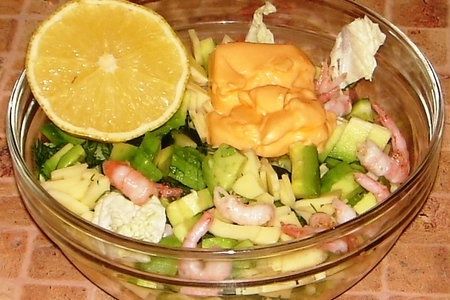 Салат с креветками и авокадо: шаг 3