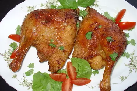 Утиные окорочка с медовой корочкой и зелёным салатом.: шаг 1