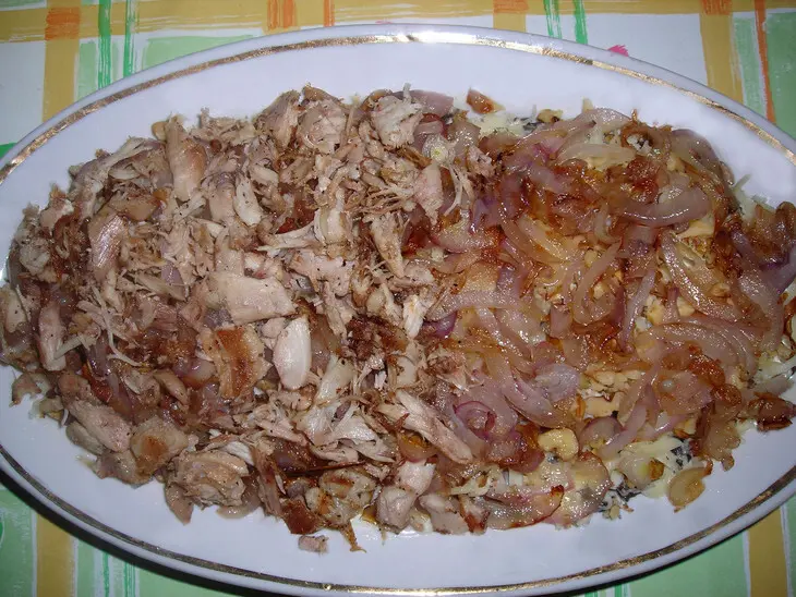 Салат «отличный» с сыром и  ананасами: шаг 3