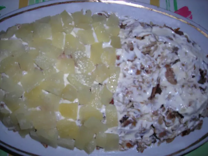 Салат «отличный» с сыром и  ананасами: шаг 4