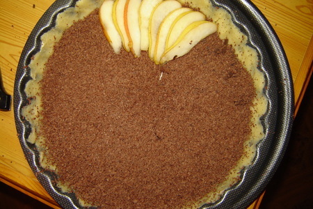 Грушевый пирог с шоколадной начинкой: шаг 6