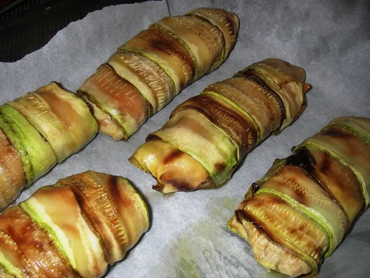 Тилапия запеченная с кабачками и соусом из айвы: шаг 7