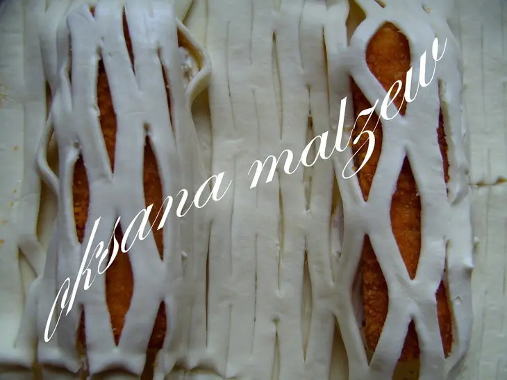 Слойки с рыбными палочками: шаг 3