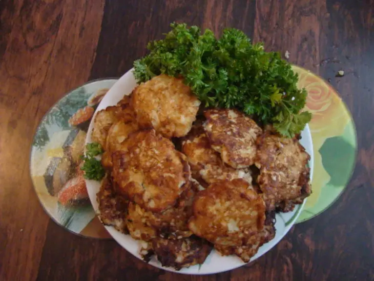 Оладушки рыбные из пангасиуса.: шаг 3