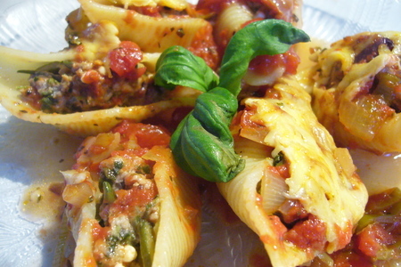 Conchiglioni(ракушки) фаршированые мясом, шпинатом и сыром: шаг 8