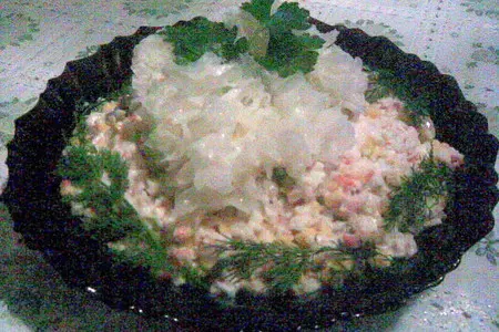 Постный салат с грибами и крабовыми палочками: шаг 3