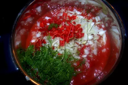 Мясные рулетики с начинкой, с шампиньонами да под соусом: шаг 1