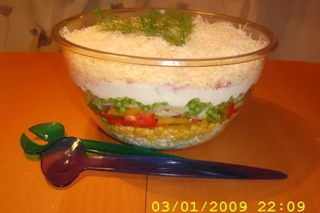 Вкусный слоёный салат: шаг 4