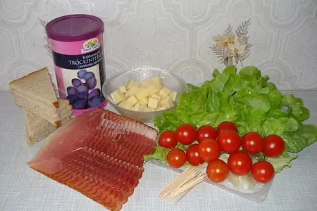 Чернослив,запечённый с беконом и сыром: шаг 1