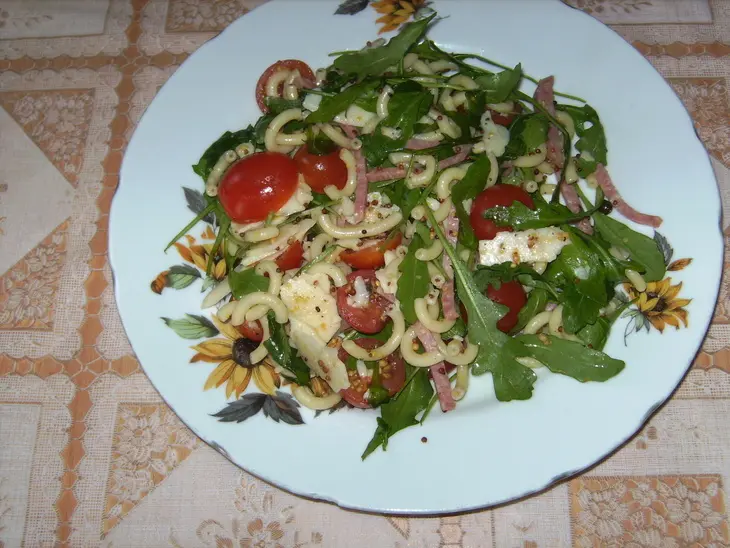 Салат макароны с руколой: шаг 5