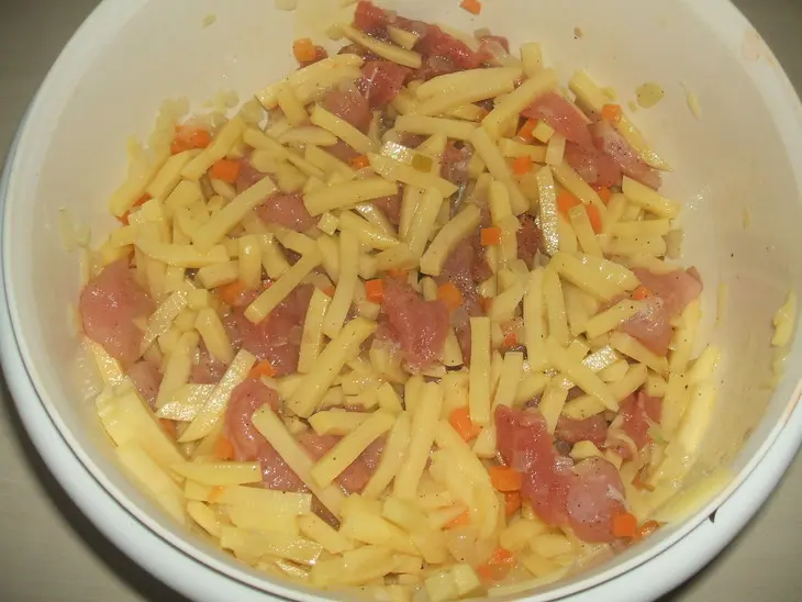 Пирог с грибами и картошкой: шаг 3