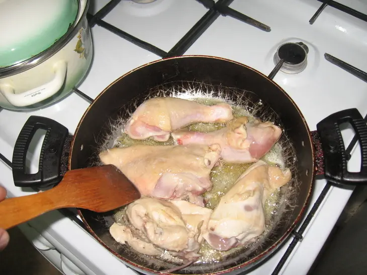 Курица, тушеная в вине и уксусе: шаг 3