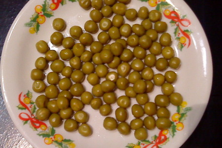 Салат оливье с лососем: шаг 2