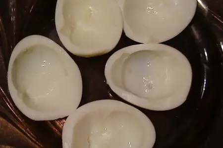 Салат оливье с лососем: шаг 6