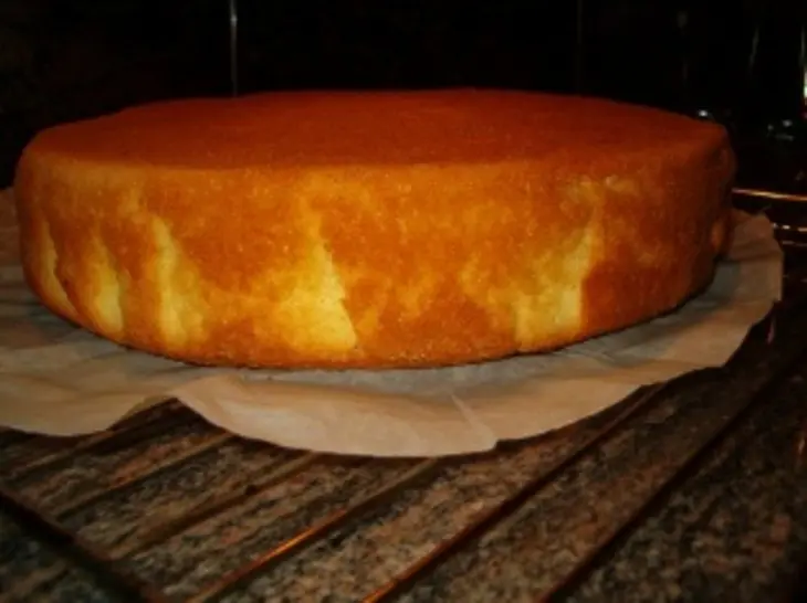 Торт "сердце с розами": шаг 1