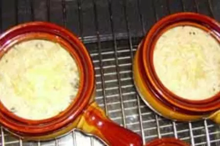 Жюльен с грибами в горшочке: шаг 6