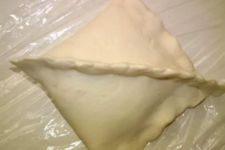 Слоеные пирожки с мясом: шаг 4