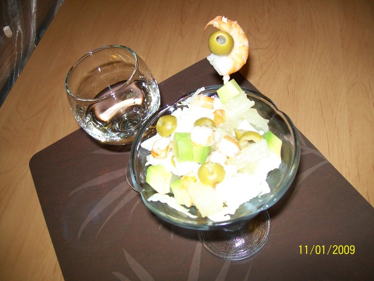 Салат из авокадо и креветок "нежно-зеленый": шаг 2