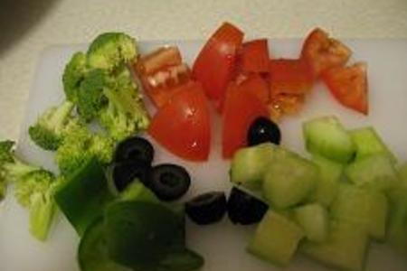 Салат из свежих овощей: шаг 2