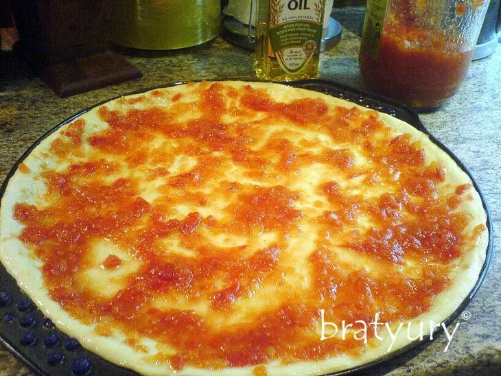 Pizza hawaii con funghi: шаг 4