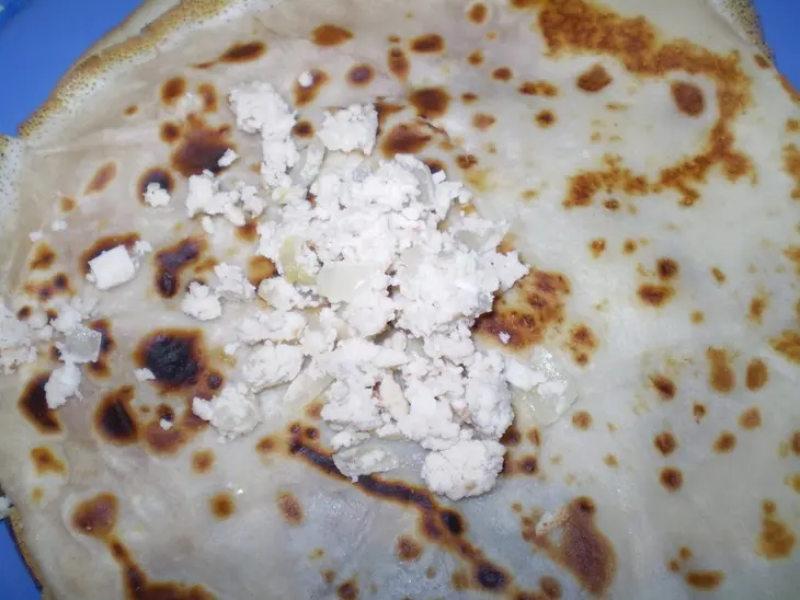 Нежное куриное мясо в блинчиках )): шаг 3