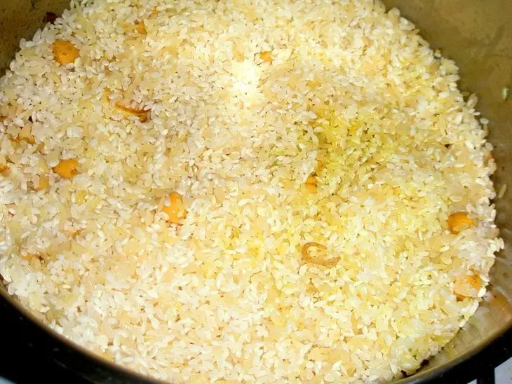 Плов из  курицы с нутом: шаг 2