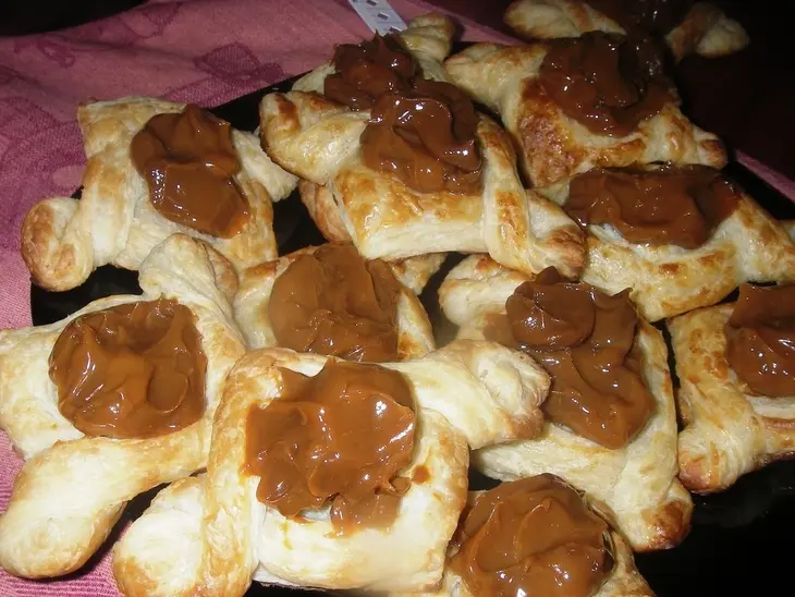 Быстрые слойки с орехами: шаг 4