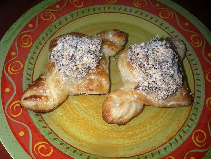Быстрые слойки с орехами: шаг 5