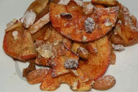 Медовые яблоки с сухофруктами: шаг 4