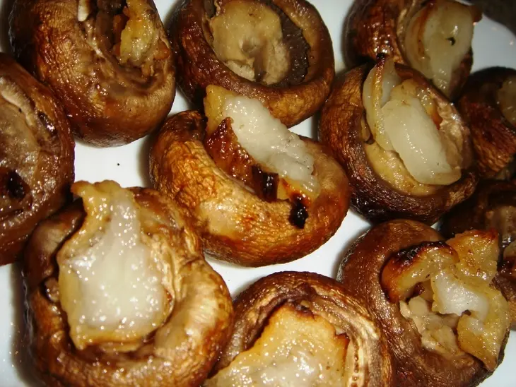 Шашлык из печени в сетке+ закусочные шампиньоны: шаг 6