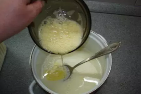 Маффины "вишня в шоколаде": шаг 3