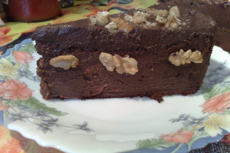 Торт*шоколадно-шоколадный* еще  с вишней и бананом и орехом: шаг 7