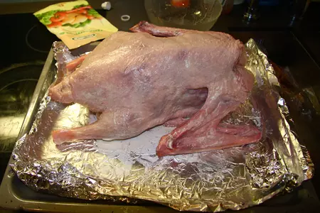Мятный рождественский  гусь с яблоками: шаг 6