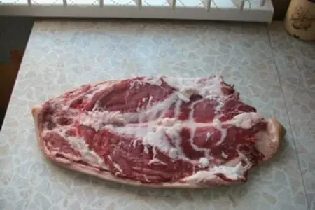Рулет из свиной грудинки: шаг 2