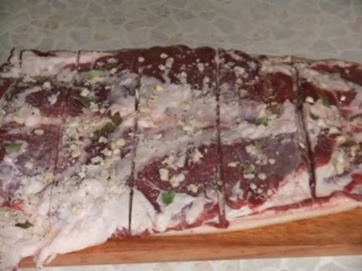 Рулет из свиной грудинки: шаг 5