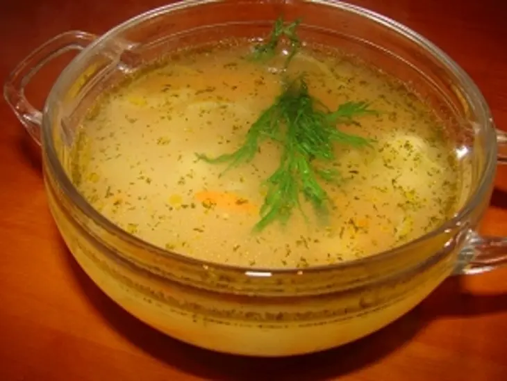 Супчик с брынзой и макарошками.: шаг 1