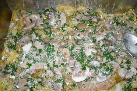 Печеные картофель с рыбой под грибным соусом: шаг 2