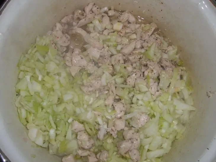Плов рыжик с филе курицы: шаг 5