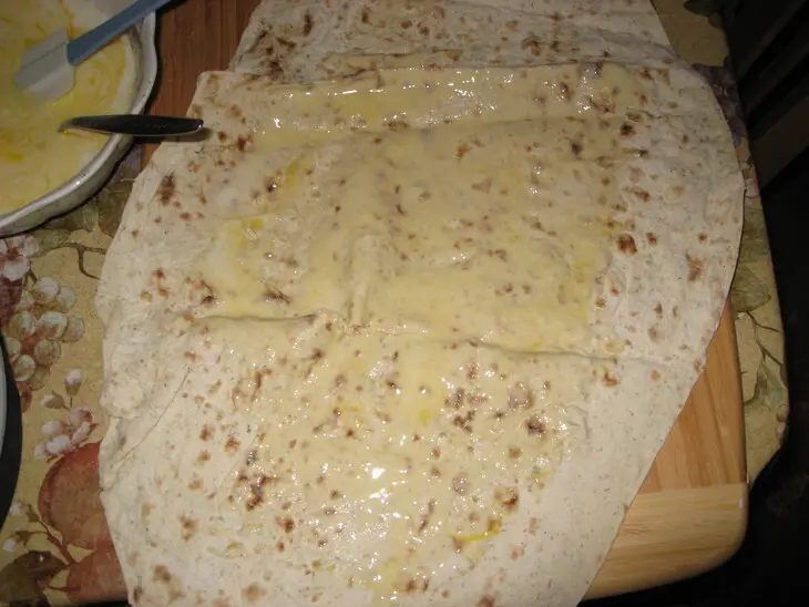 Пирог из лаваша с сыром: шаг 4