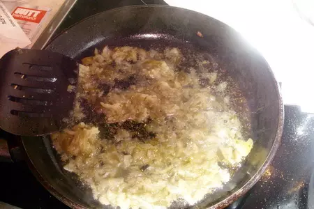 Супчик из маринованных огурчиков с гречневой крупой: шаг 2