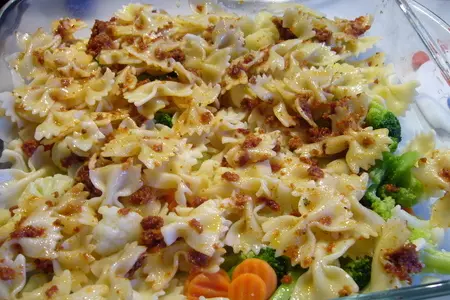 Фарфалле с песто, запеченные с овощами под соусом бешамель: шаг 2